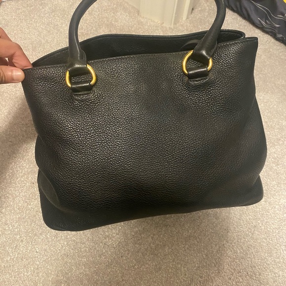 Prada hand bag. - Picture 4 of 6